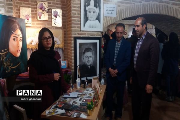 گشایش بازارچه صنایع دستی در سرای فاتح نی ریز