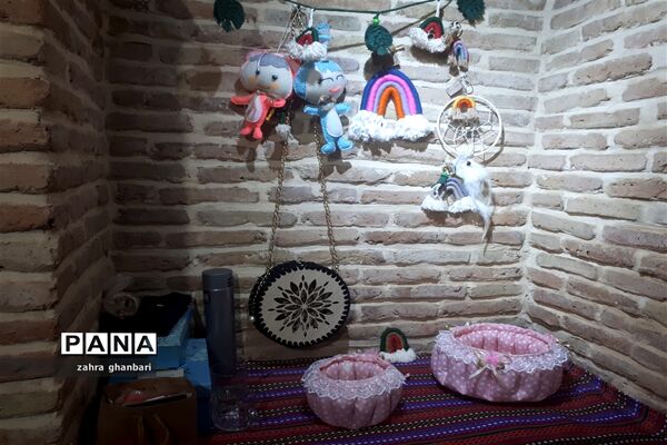 گشایش بازارچه صنایع دستی در سرای فاتح نی ریز