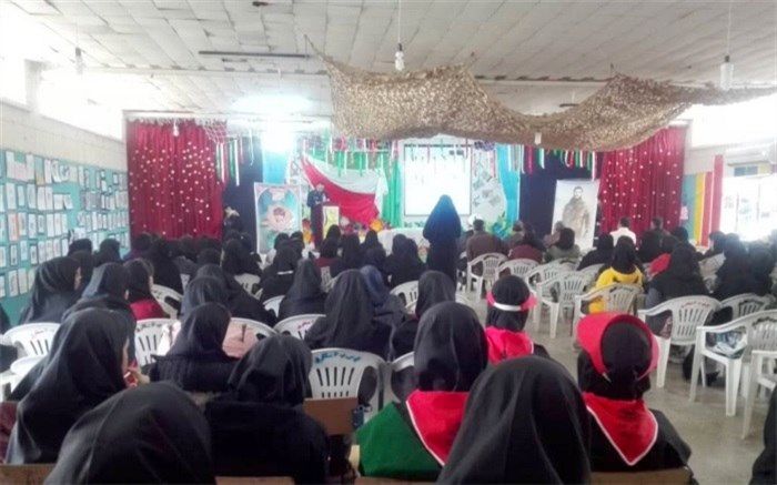 یادواره شهدا در دبیرستان دخترانه شهید احمد نادی بوشهر برگزار شد