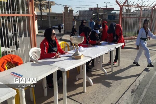 همایش پیاده‌روی ۲۰۰۰نفری بانوان فرهنگی ناحیه یک اهواز