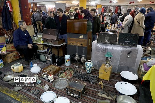 بازدید دو عضو شورای شهرتهران  ازجمعه بازار  پروانه