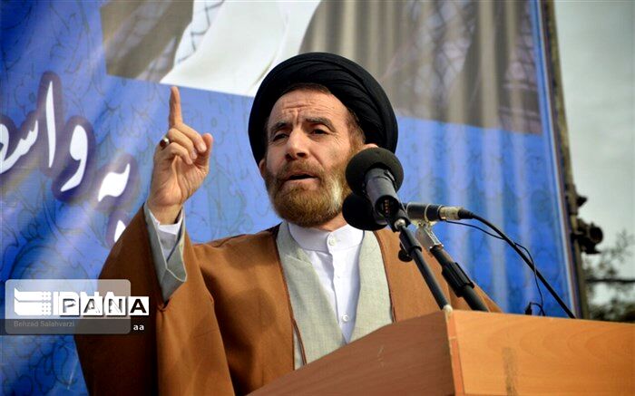 نماینده ولی فقیه در لرستان: دوم اسفند روز سرنوشت سازی برای ملت ایران است