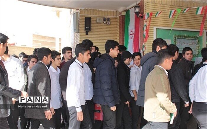 مدیرکل آموزش و پرورش خراسان جنوبی خبر داد : حضور قریب 5 هزار رأی اولی در انتخابات مجلس