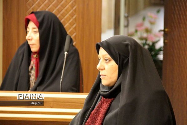 بزرگداشت میلاد حضرت فاطمه زهرا(س) در آموزش و پرورش شهرری