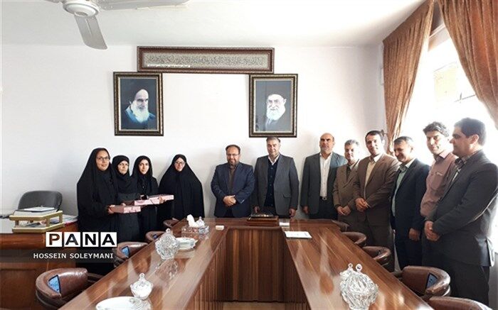 تجلیل از بانوان کارمند اداره آموزش و پرورش زبرخان