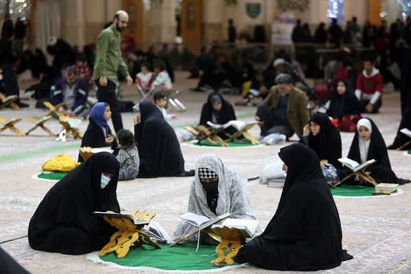 آیین ترتیل خوانی خانوادگی در حرم حضرت معصومه(س)