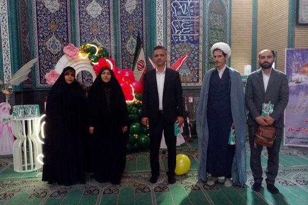 دختران مدرسه هدی 1 در خلعت زیبای عبادت