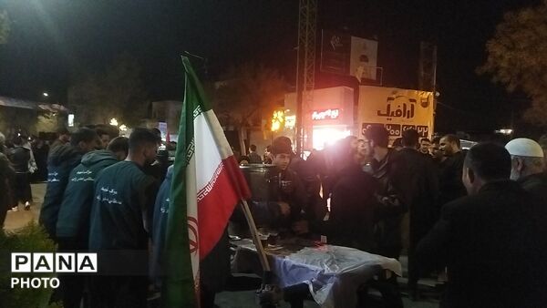 گذری بر فعالیت موکب مردمی شهید مصطفی صدر زاده در بیست و دومین شب از اجتماعات مردمی 