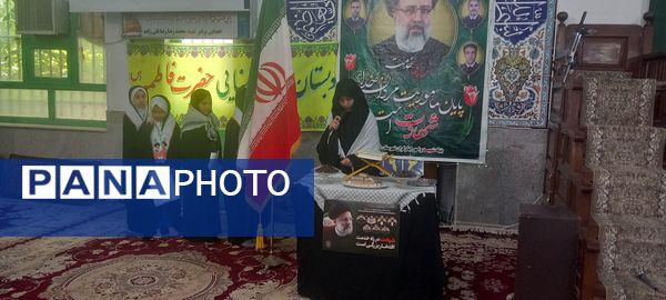شرکت دانش‌آموزان دبستان حضرت فاطمه(س) در مراسم سالگرد شهدای خدمت