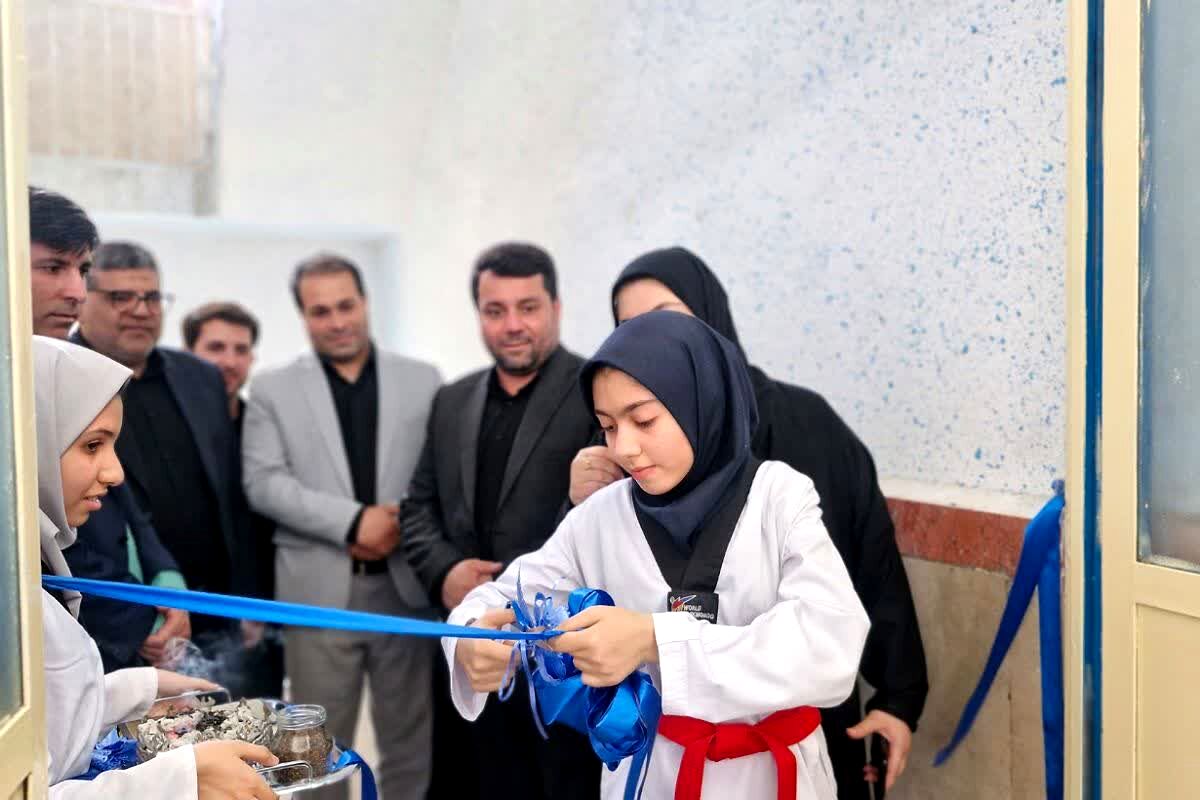 نوسازی تشک کشتی پوریای ولی و بازدید از مجتمع ورزشی شهید فرزنگان قرچک