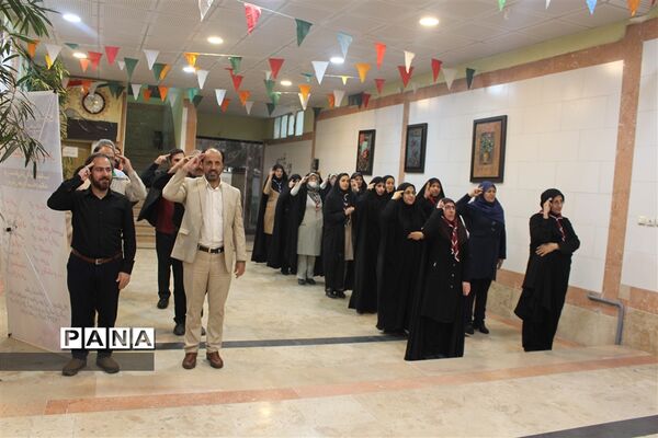 جلسه توجیهی مربیان راهنما و مربیان مدارس ویژه تشکل پیشتاز سازمان دانش‌آموزی استان البرز