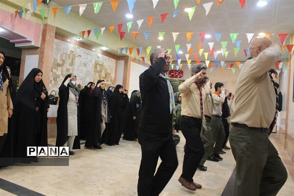 جلسه توجیهی مربیان راهنما و مربیان مدارس ویژه تشکل پیشتاز سازمان دانش‌آموزی استان البرز