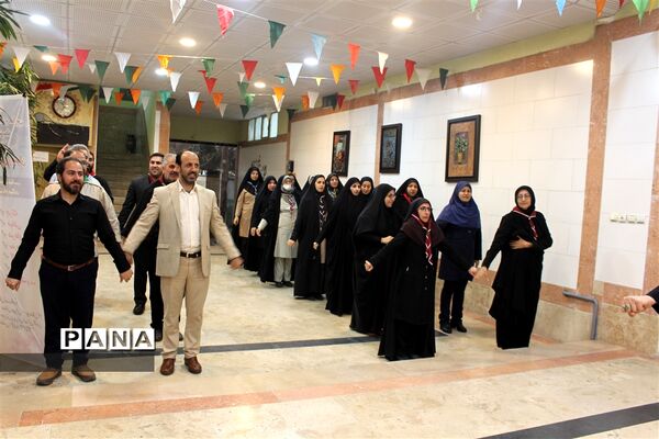 جلسه توجیهی مربیان راهنما و مربیان مدارس ویژه تشکل پیشتاز سازمان دانش‌آموزی استان البرز