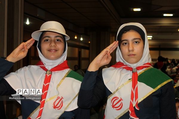 برگزاری همایش پیشتازان درکانون فرهنگی تربیتی آفتاب منطقه19