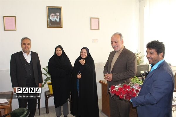 تجلیل از بانوان فرهنگی به مناسبت هفته زن