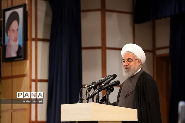حضور رییس جمهوری در یازدهمین دوره انتخابات مجلس شورای اسلامی و میان‌دوره‌ای مجلس خبرگان رهبری