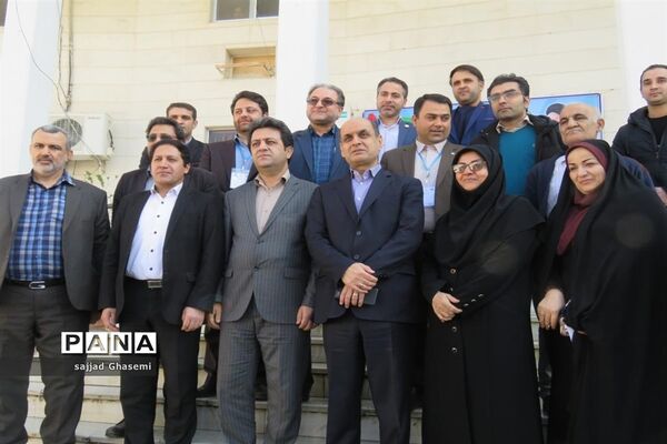 بازدید استاندار گلستان از صندوق های رای شعب استان