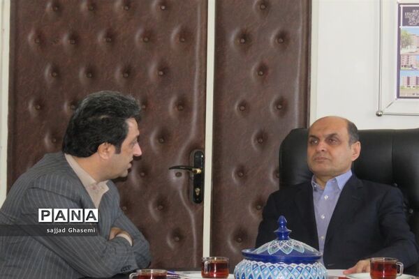 بازدید استاندار گلستان از صندوق های رای شعب استان