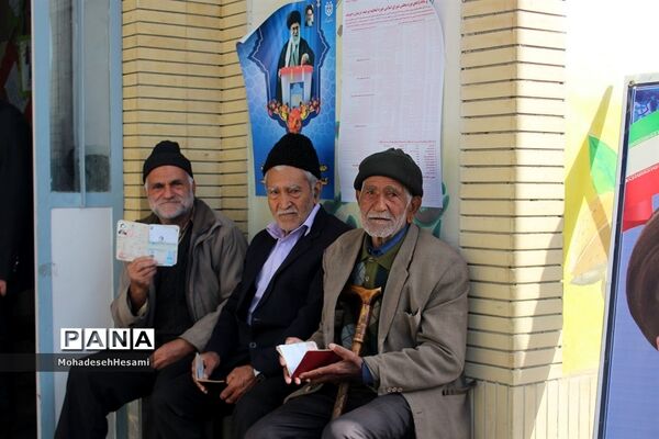 حضور با شکوه مردم شهرستان بیرجند در یازدهمین  انتخابات مجلس