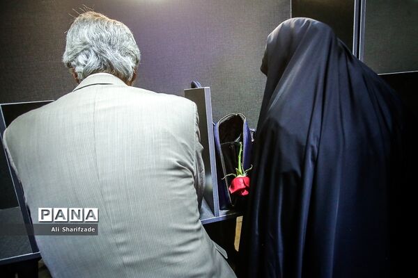 یازدهمین دوره انتخابات مجلس شورای اسلامی و میان‌دوره‌ای مجلس خبرگان رهبری