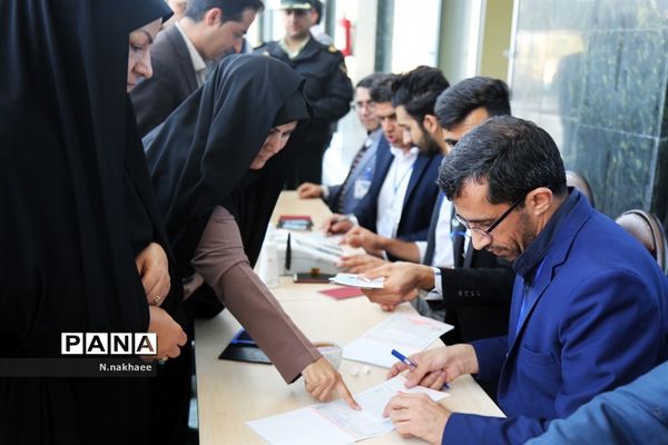 حضور پرشور مردم خراسان جنوبی در انتخابات مجلس شورای اسلامی