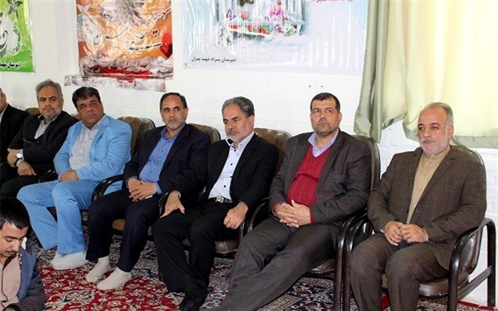 درآیین تجلیل از70دانش آموزدبیرستان شهیدچمران مطرح شد: پیش بینی 40 پایگاه اعتکاف علمی در نوروز 99