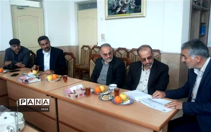 سالی هزار نفر به جمعیت دانش آموزی شهرستان میبد اضافه می شود