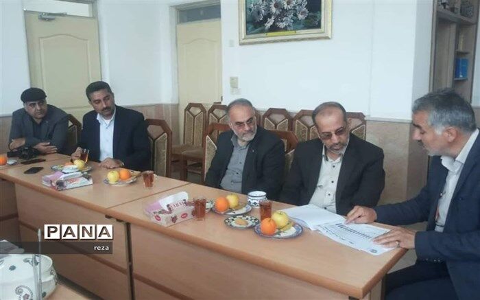 سالی هزار نفر به جمعیت دانش آموزی شهرستان میبد اضافه می شود