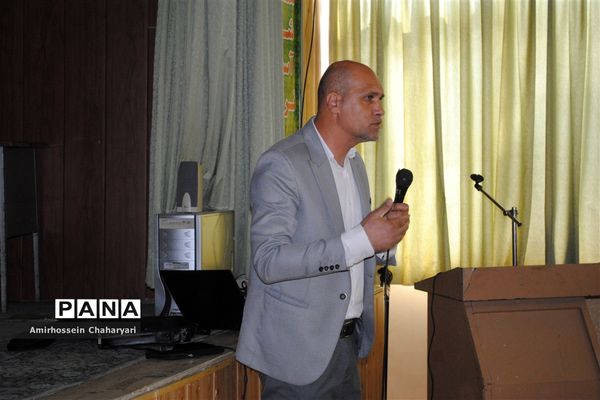 جلسه توجیهی پیشگیری از کرونا در تایباد