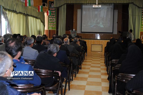 جلسه توجیهی پیشگیری از کرونا در تایباد