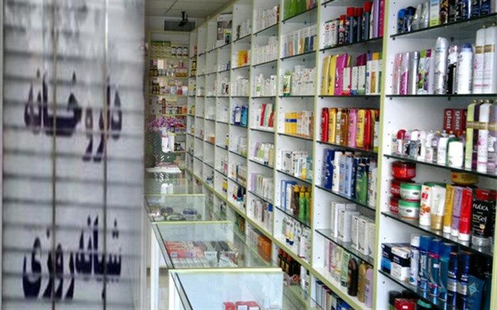 قاطعانه با داروخانه های محتکر برخورد می شود