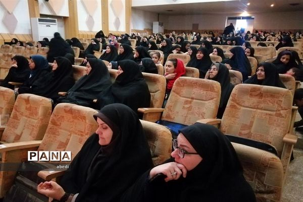تجلیل از بانوان فرهنگی بهاباد