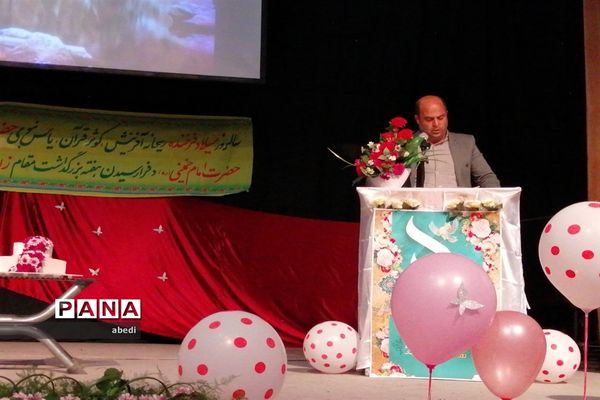تجلیل از بانوان فرهنگی بهاباد