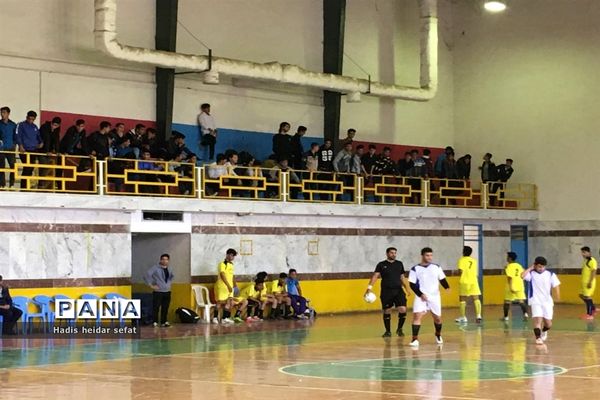 مسابقات فوتسال دانش آموزان پسران دشتستانی
