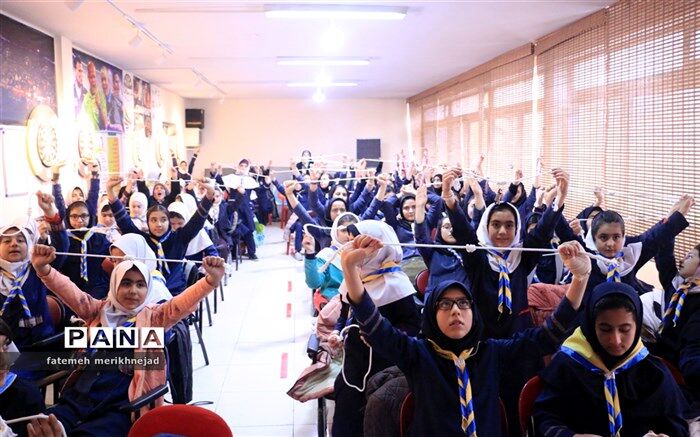 کارگاه آموزشی پیشتازان دختر منطقه1 در کانون رضوان