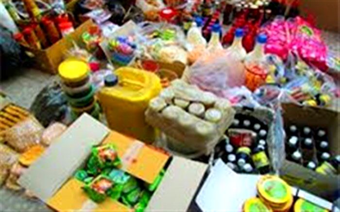 معدوم کردن 20  تن انو اع مواد غذایی تاریخ مصرف گذشته و فاسد در نیشابور