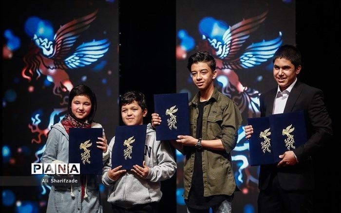 خورشید و بازیگرانش جایزه باران شدند