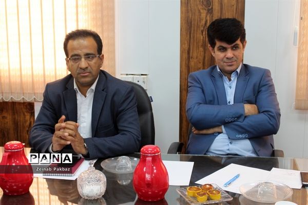 جلسه کارگروه مراکز پیش دبستانی اداره‌کل آموزش و پرورش استان بوشهر