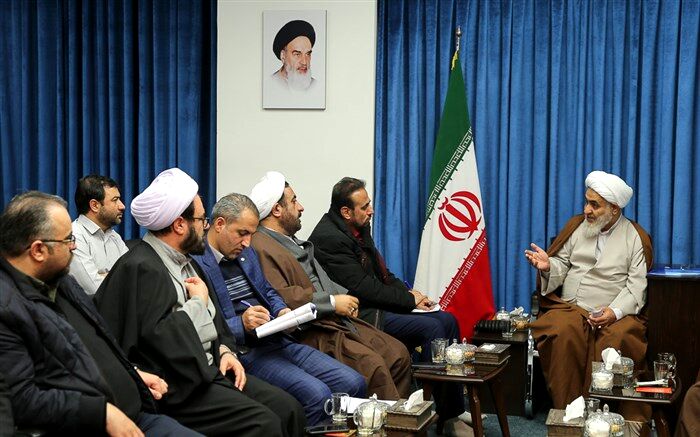 خروجی برنامه‌های اعتکاف، افزایش جمعیت نمازگزاران مساجد و نمازهای جمعه باشد