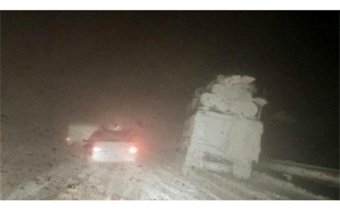 کولاک محور مهاباد - سردشت را بست