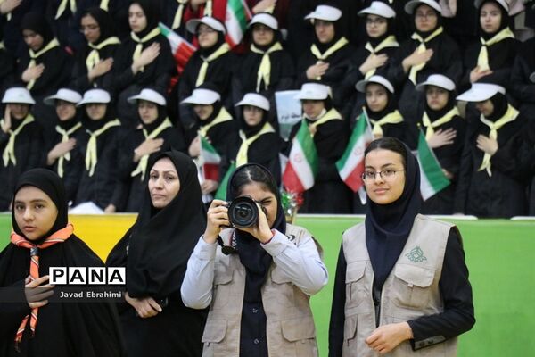 همایش یاوران انقلاب در ناحیه 6 مشهد