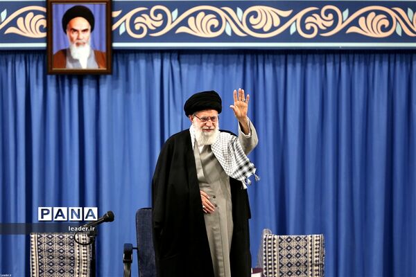 دیدار هزاران نفر از مردم استان آذربایجان شرقی با رهبر معظم انقلاب
