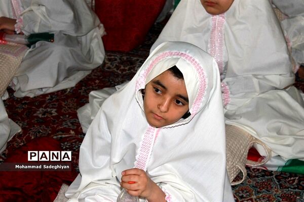 برگزاری جشن  عبادت آموزشگاه های ابتدایی دخترانه در کانون فرهنگی تربیتی آفتاب  منطقه19
