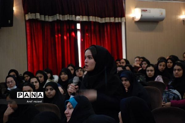 برگزاری همایش رأی اولی‌های ناحیه یک ری