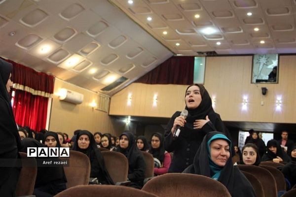 برگزاری همایش رأی اولی‌های ناحیه یک ری