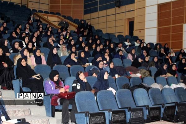 انتخابات مجلس دانش آموزی استان اصفهان (دختران)