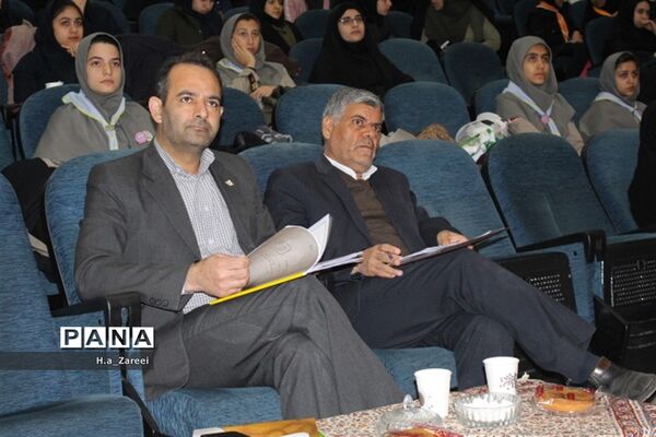 انتخابات مجلس دانش آموزی استان اصفهان (دختران)