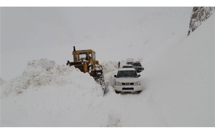 ۲۶۵ روستای آذربایجان‌غربی همچنان در محاصره برف و کولاک