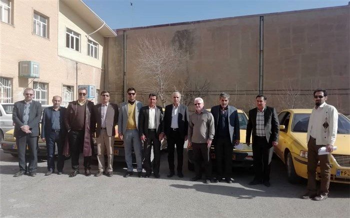 انبار کتاب اداره کل فرهنگ و ارشاد اسلامی استان کرمانشاه به روی تاکسی فرهنگ ها باز است