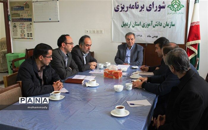 واگذاری لباس فرم دانش آموزی در سال تحصیلی ۱۴۰۰- ۱۳۹۹ به سازمان دانش آموزی اردبیل